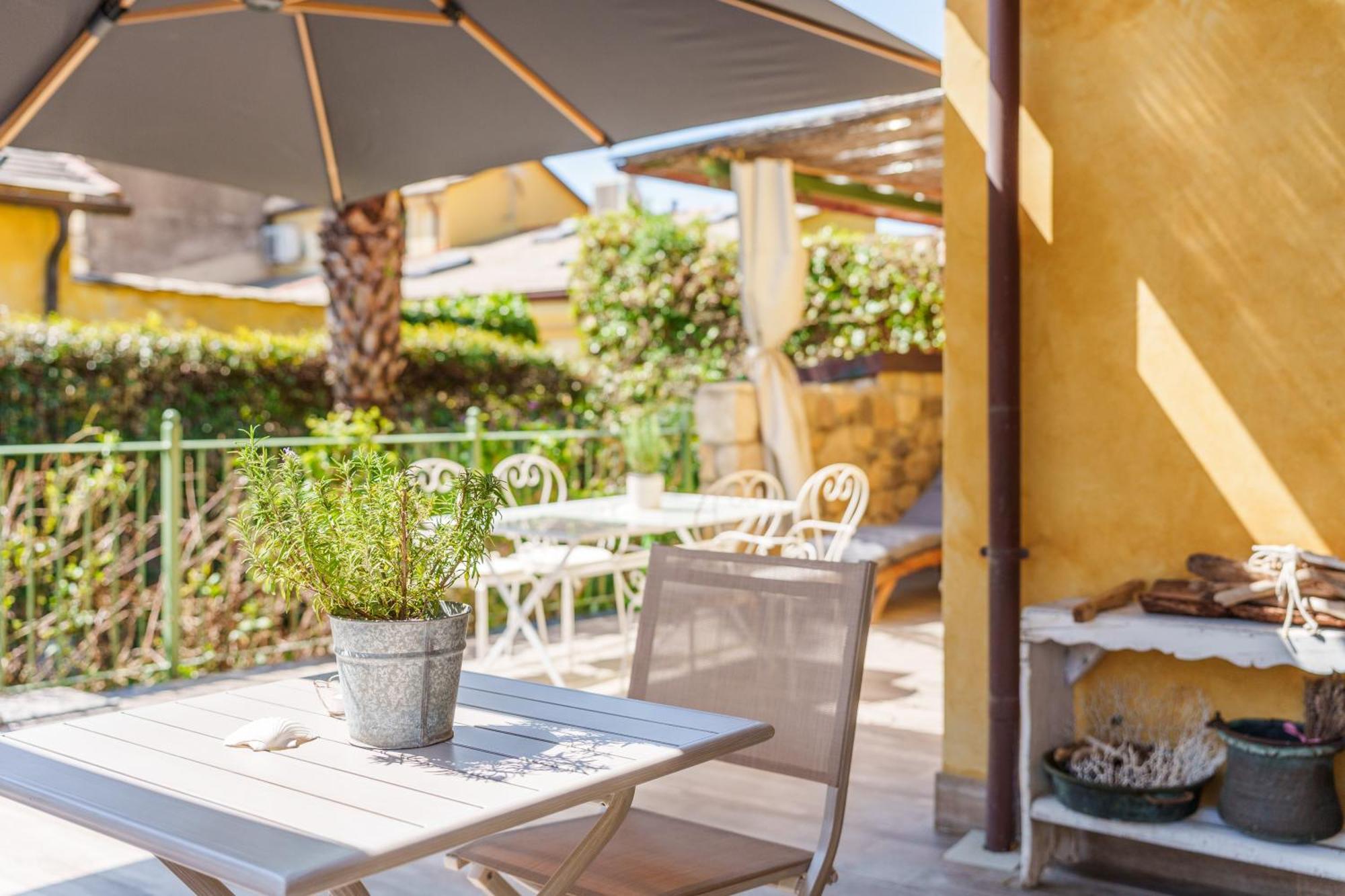 La Rocca Maison De Charme Монелья Экстерьер фото